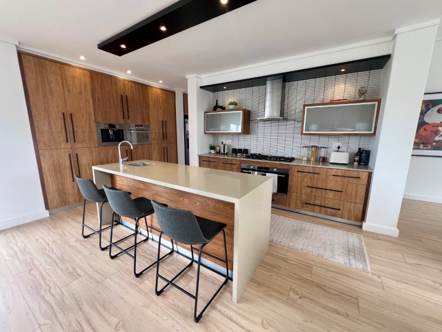 5 Bedroom Property for Sale in Oubaai Western Cape